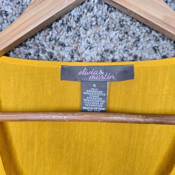 Olivia & Martin Top Womens Small Oversized Yellow V Neck Blouse Embroidered - Picture 6 of 7